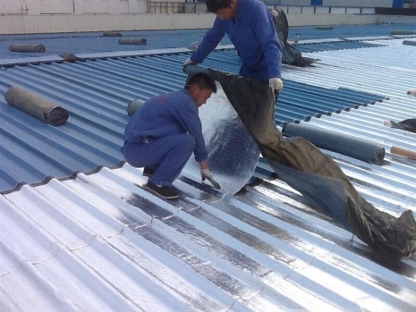 Sự khác biệt giữa tôn mát Hypercool và tôn lạnh